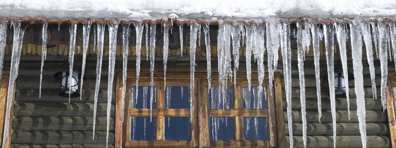 spray foam prevents ice dams by providing proper insulation in Joliet attic spaces
